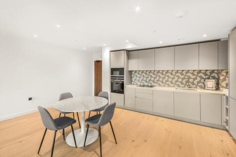 Clarendon Court