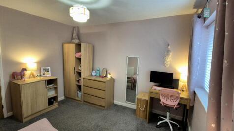 10 Arrowsmith - Bedroom 3 additional.jpg