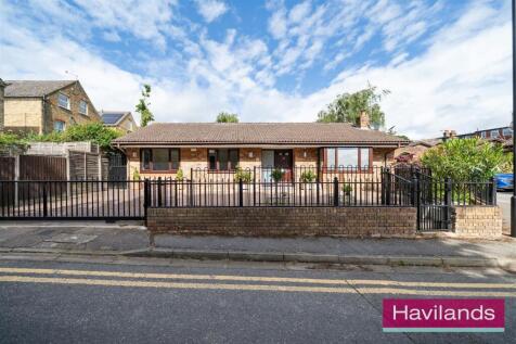 Hazelgreen Close-2.jpg
