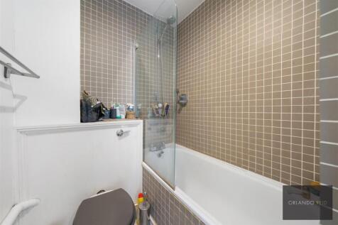 Flat 4, 146 Landor Road SW9 9JA-4.jpg
