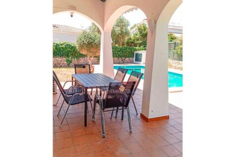 Country house with pool in Trebalúger