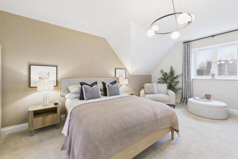 CAM02119G0-PR0505-STILL001