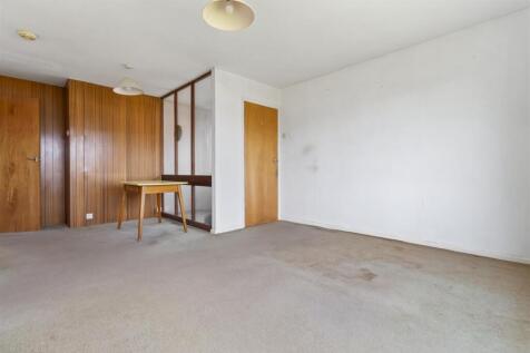 Rockingham Close, 22-003.JPG