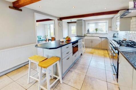 481d06bf-The-Barn-Addersgate-Lane-04232025_164909.