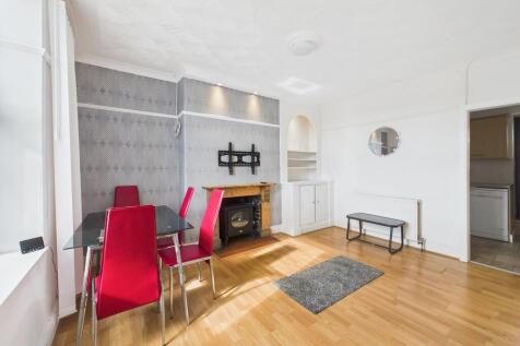 CAM02089G0-PR0573...