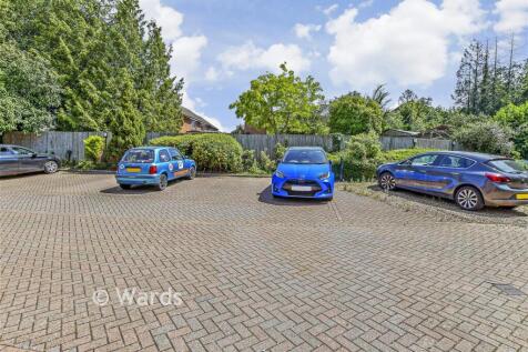Driveway/Parking