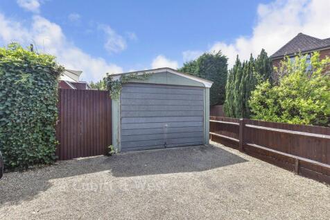 Driveway/Parking
