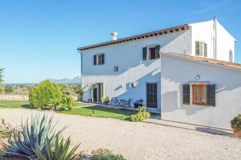 Dream Finca with Panoramic Views near Santa Margalida
