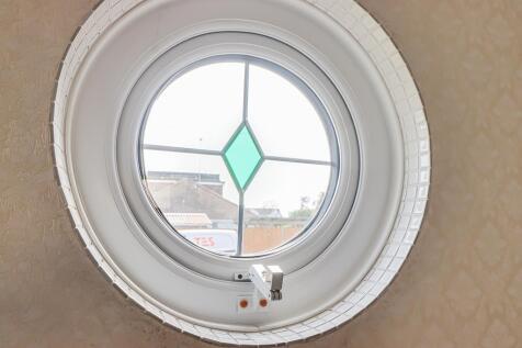 Feature Window