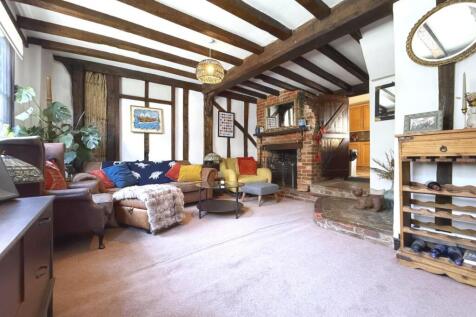 Living room.jpg
