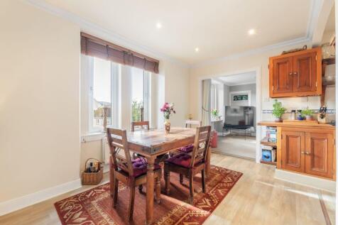 3 bed, 2 bath Flat in Leeds - Photo 11