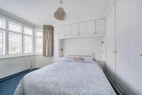 Links Way - Bed 1a.jpg