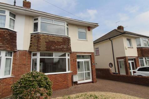 Welcome to Forest Edge, a delightful recently refurbished three bedroom semi detached home in Hanham. With a modern kitchen and bathroom and new carpets this well maintained property will make an idea