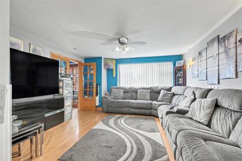 Lounge_1.jpeg