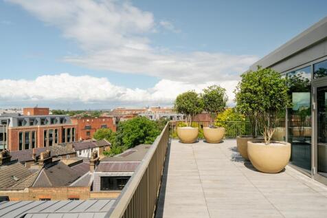 Luca Piffaretti_RED Explore_Web_0013.jpg