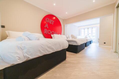 Award-winning Media team on EVERY Listing_23