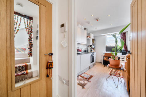 Reception/Kitchen