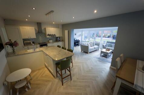 KItchen New 2.jpeg