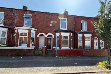 Bricks Properties is delighted to present this spacious three-bedroom terraced home situated on the popular Woodland Road in Gorton, Manchester. Offering generous living accommodation throughout, this