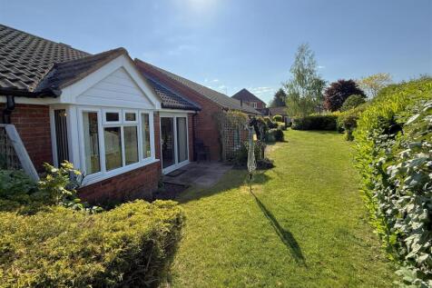 Rear Communal Gardens.JPG