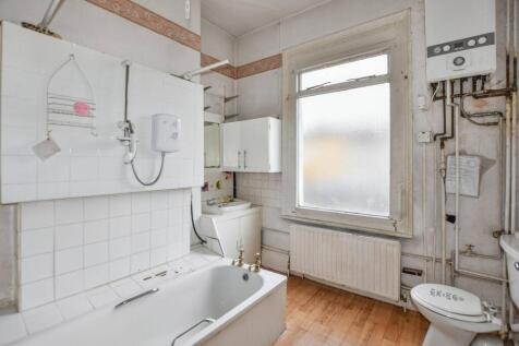 18 Ronver Road, London, SE12 0NJ