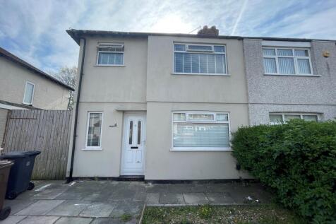 ** Zero Deposit Guarantee Available **
Three bedroom house which benefits from a new kitchen and bathroom. The property is in a desirable area with local shops within walking distance.