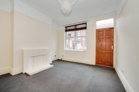 KITCHEN, DINER AND LIVING ROOM