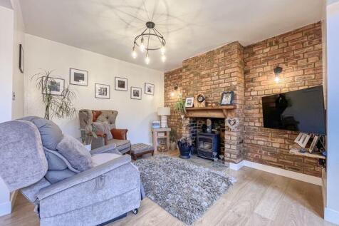 ENTERTAINMENT KITCHEN