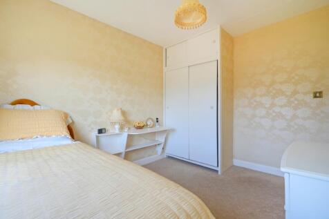 4 bed, 2 bath Detached in Sheffield - Photo 20