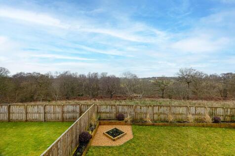 Garden & Outlook