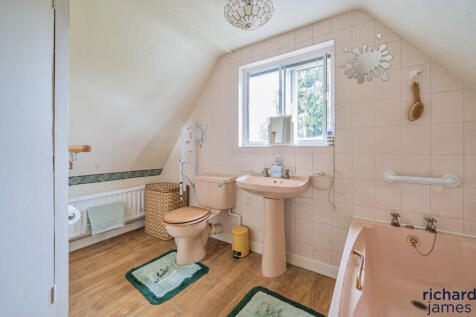 29f95bcf-0a79-4d8...