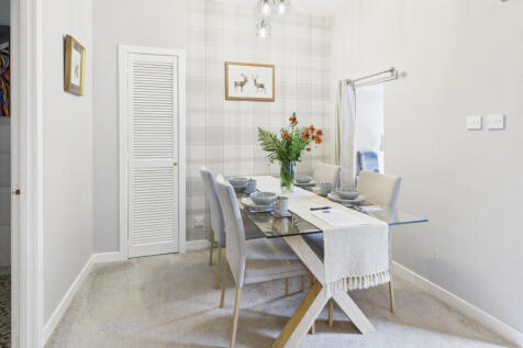 CAM03481G0-PR0115-STILL007