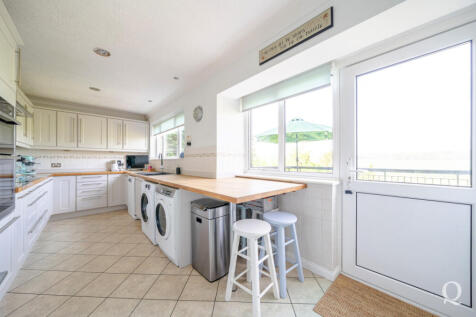 caf3500f-3277-49e...