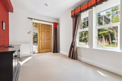 8 bed, 7 bath Detached in Glasgow - Photo 58