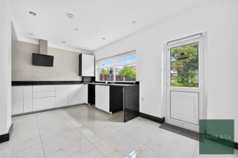 Kitchen / Dining