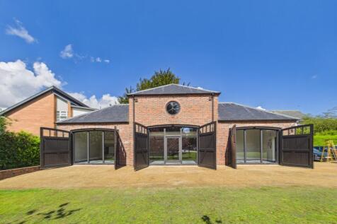 Office to rent in beverley