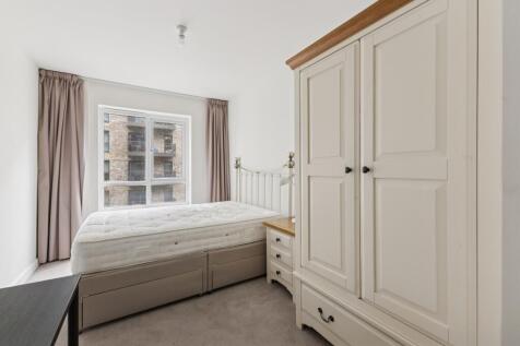 101791_Flat 17 Em...