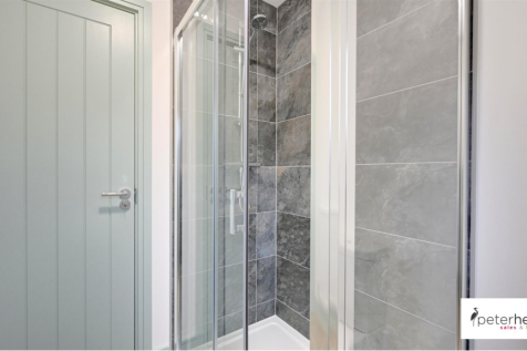En Suite Shower Room