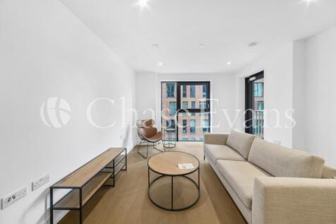 Fantastic one-bedroom apartment in the sought-after Park & Sayer development at Elephant Park. Boasting an open-plan living area/kitchen with fully integrated appliances, extending onto a balcony with