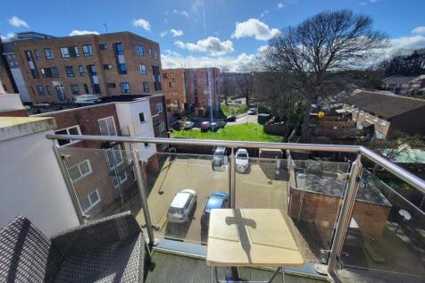 Penthouse Flat for Sale with 2 Balconies