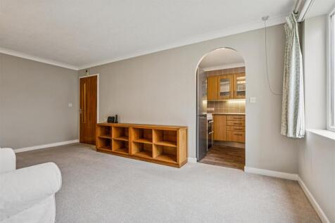 1 bed, 1 bath Flat in edinburgh - Photo 3