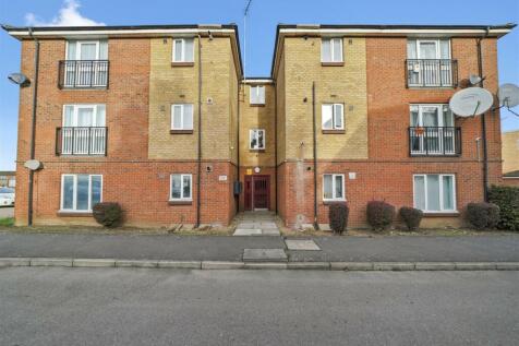 Flat 9, Worley Court, 1 Sandifer Drive, - usFjzxC