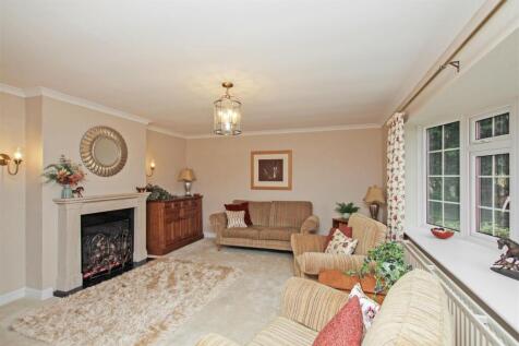 Sitting & Dining Room.JPG