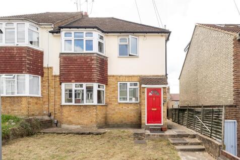 Byron Road, E17