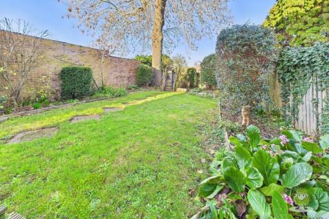 CAM01543G0-PR0168-STILL033