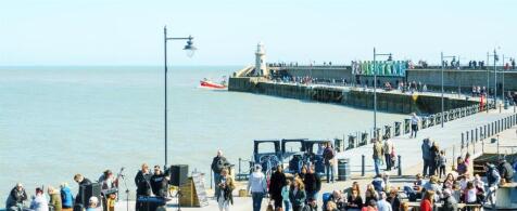 Folkestone - Busy Pier .jpg