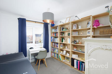 YO84FJ - Bedroom Four