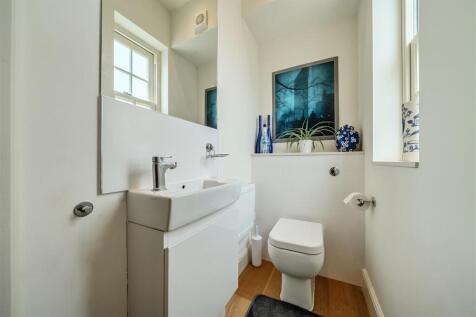 27 Moat Lane, Towcester