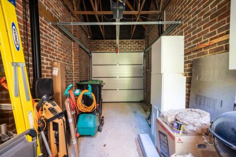 19-web-or-mls-78 WOODBURY ROAD FINISHED EDITS-22