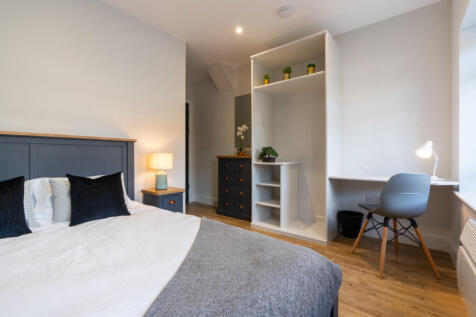 Flat 1, 125 Walter Road Bedroom 5